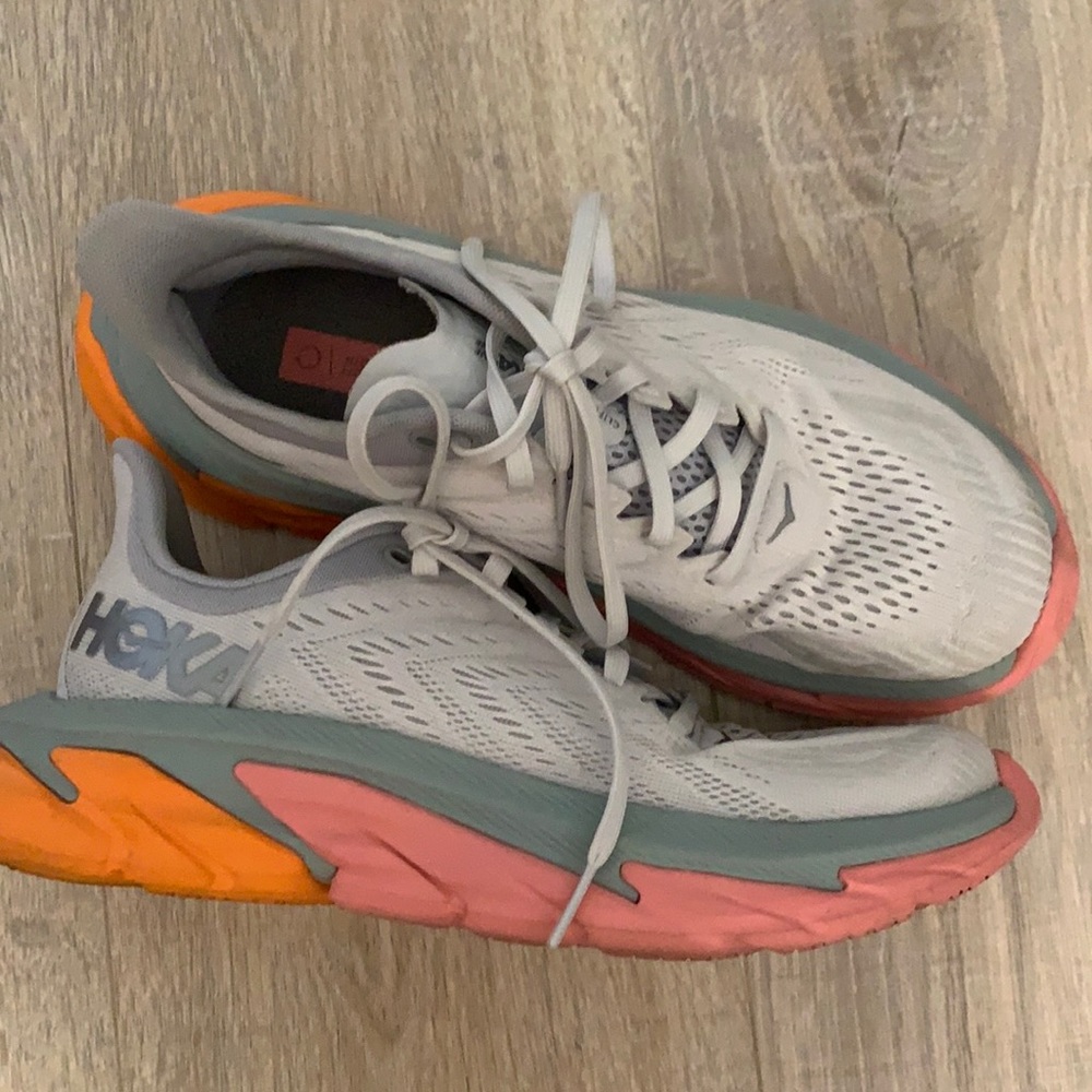 Hoka Clifton edge sz 7.5